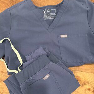 FIGS - Dusty Blue Catarina One-Pocket Scrub Top & Zamora Jogger Scrub Pants